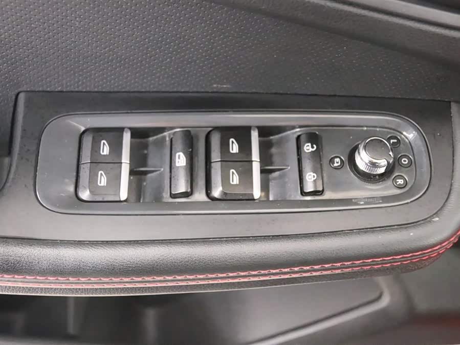 SWM斯威汽车 SWM斯威G05 2020 汽车图片 #14