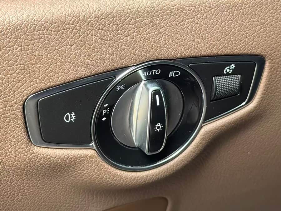 Mercedes-Benz E Class 2019 #14 Mercedes-Benz E Class 2019 car image #14