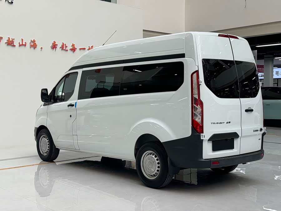 Ford Transit 2022 car image #14