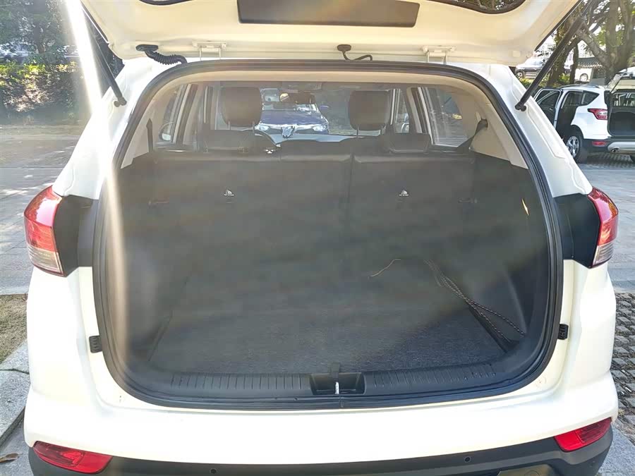 Hyundai ix25 2018 car image #14