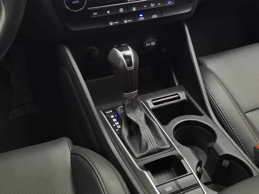 Hyundai Tucson 2016 car image #14