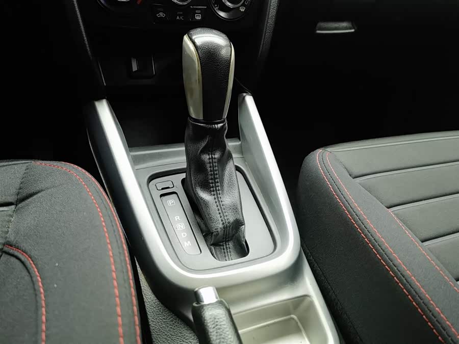 铃木 维特拉 2017 汽车图片 #14