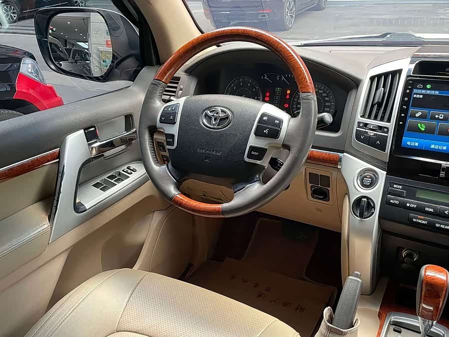 Toyota 2014 car image #14