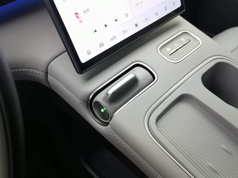 蔚来 蔚来EC6 2023 汽车图片 #14