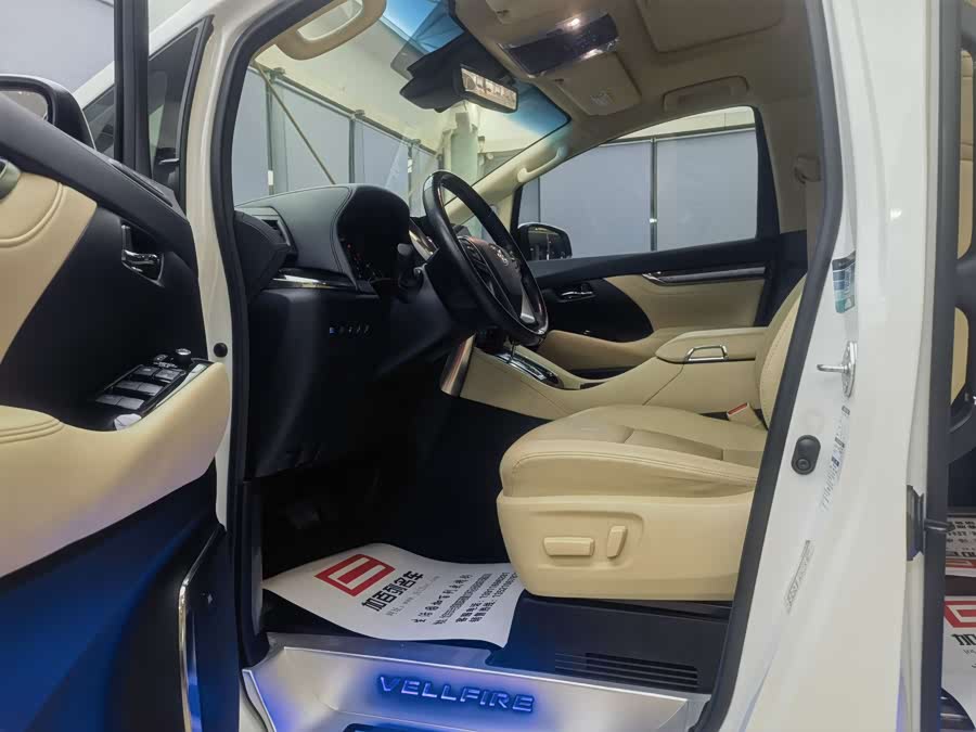 Toyota Vellfire 2022 #14 Toyota Vellfire 2022 car image #14