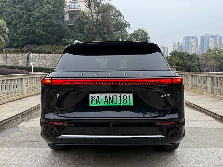 Xpeng G9 2025 car image #14