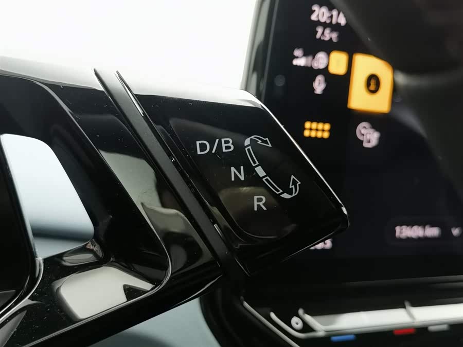 Volkswagen ID.4 X 2024 #14 Volkswagen ID.4 X 2024 car image #14