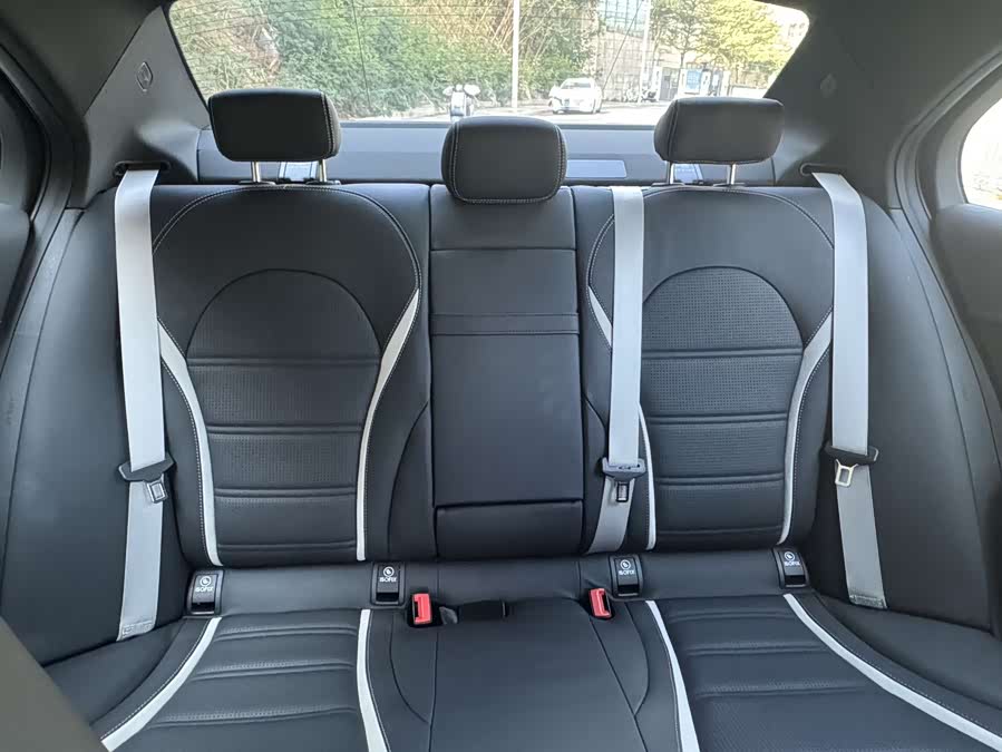 Mercedes-Benz C AMG 2023 immagine di auto #14