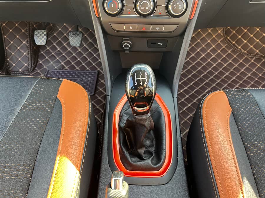 奇瑞 瑞虎3x 2017 汽车图片 #14