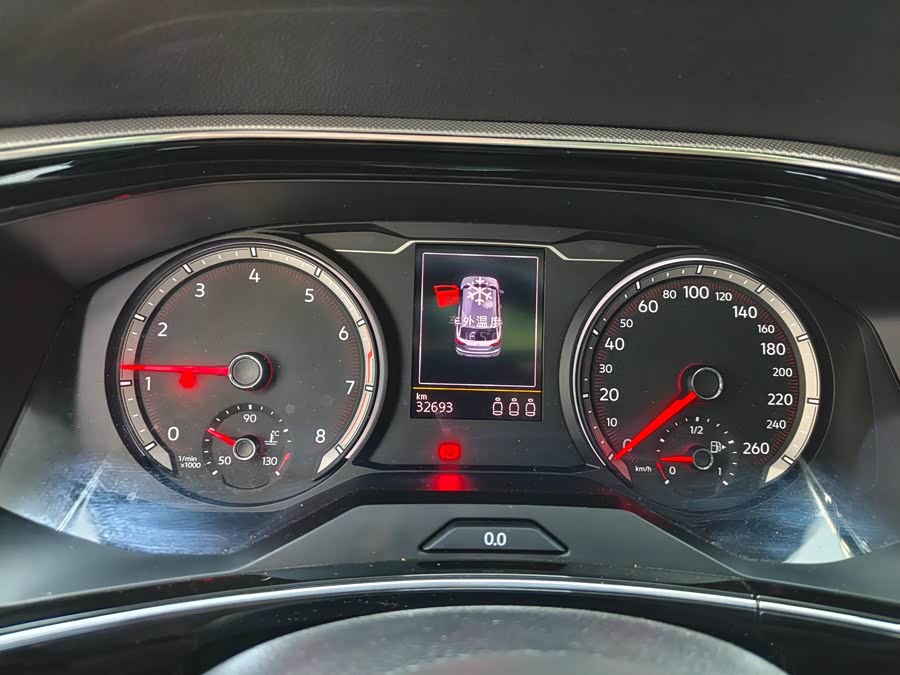 Volkswagen Tayron 2022 immagine di auto #14