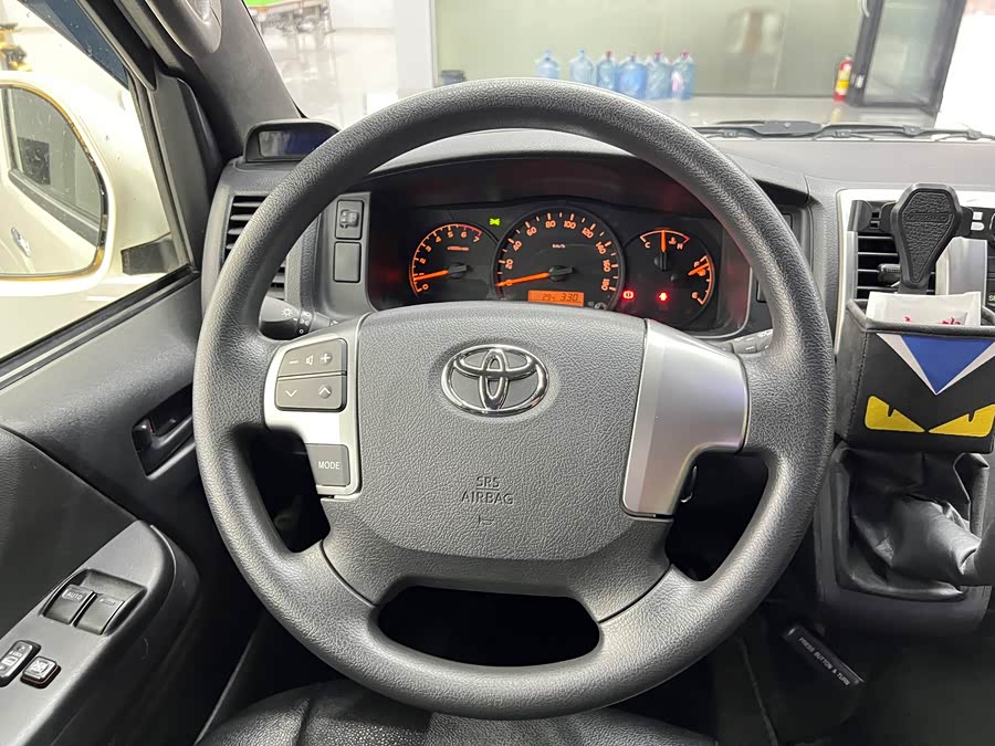 Toyota Hiace 2015 immagine di auto #14