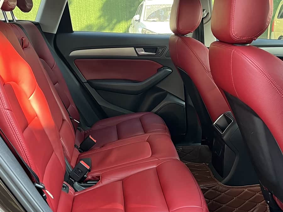 Audi Q5 2015 car image #14