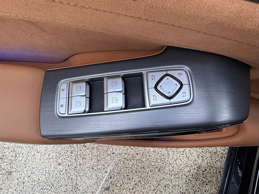 HongQi H9 2024 car image #14