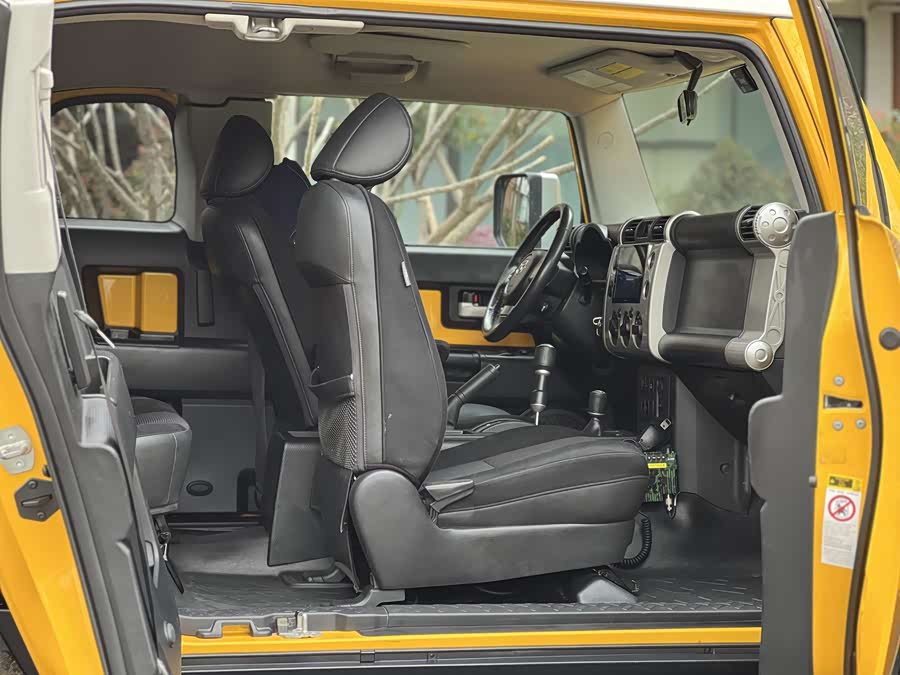 Toyota FJ Cruiser 2008 immagine di auto #14