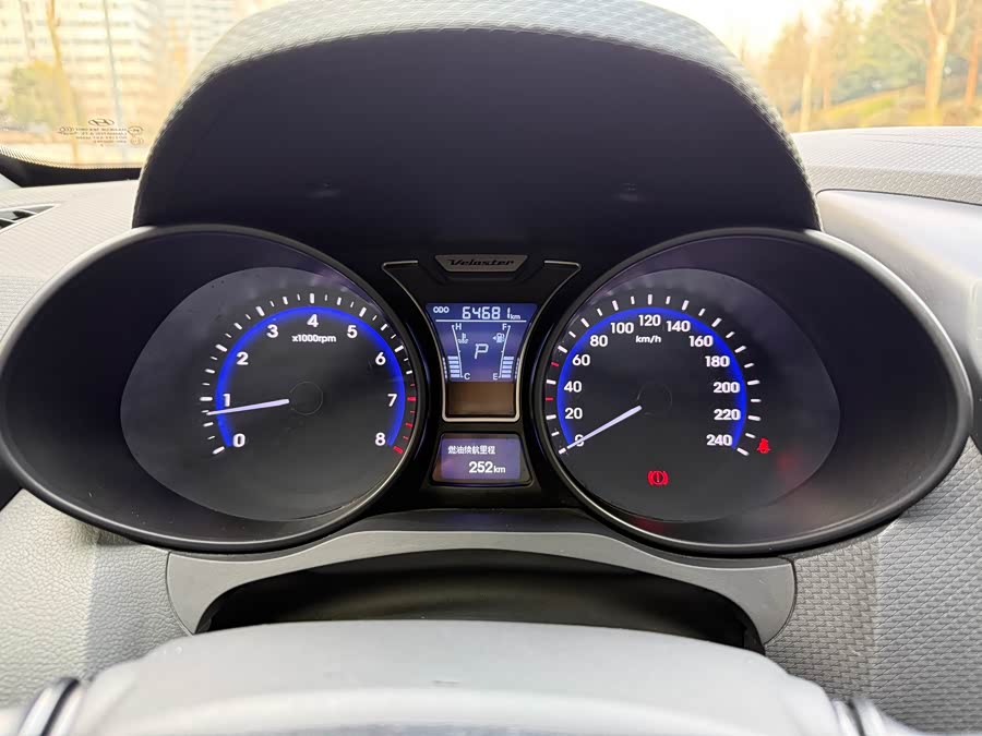 Hyundai Veloster 2013 صورة سيارة #14