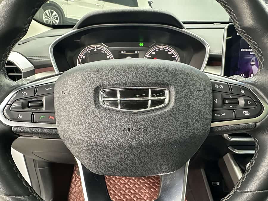 GEELY Coolray 2022 car image #14