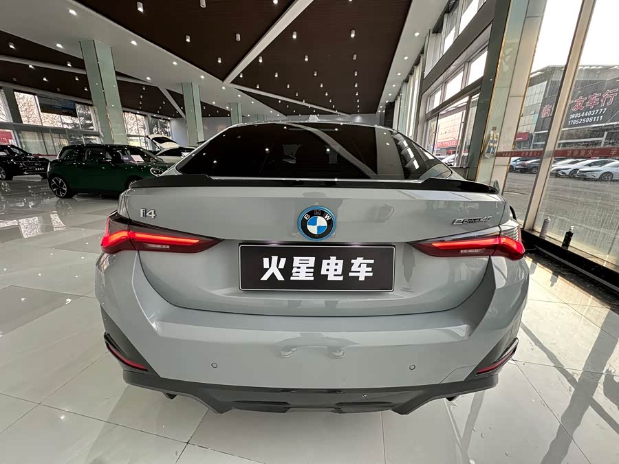 BMW i4 2024 car image #14