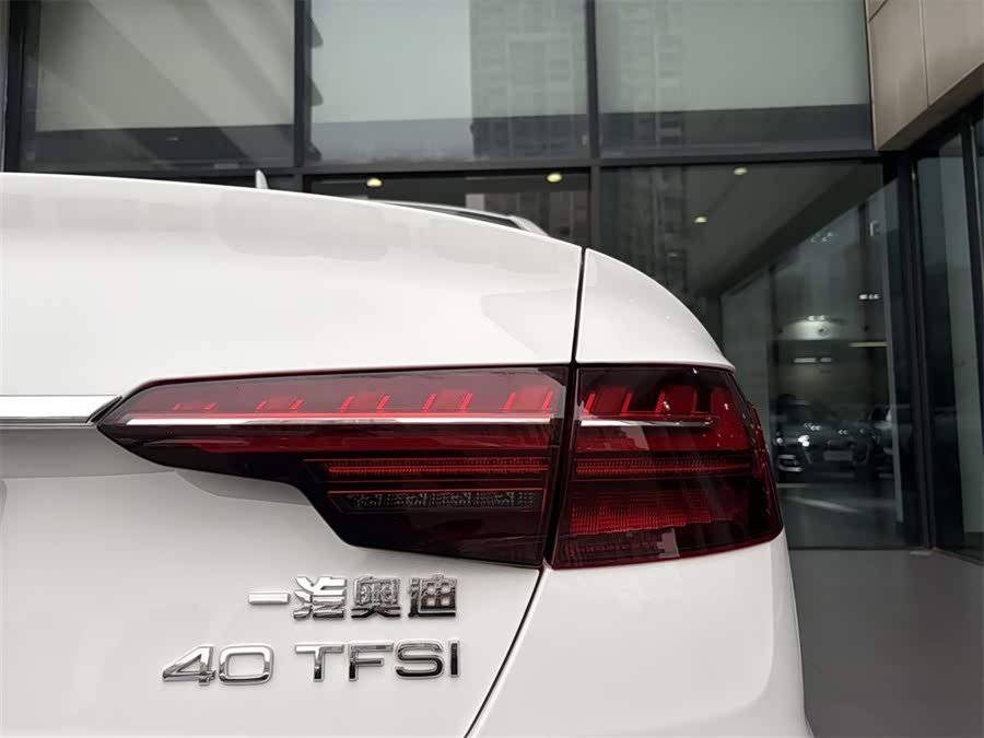 Audi A4L 2020 immagine di auto #14