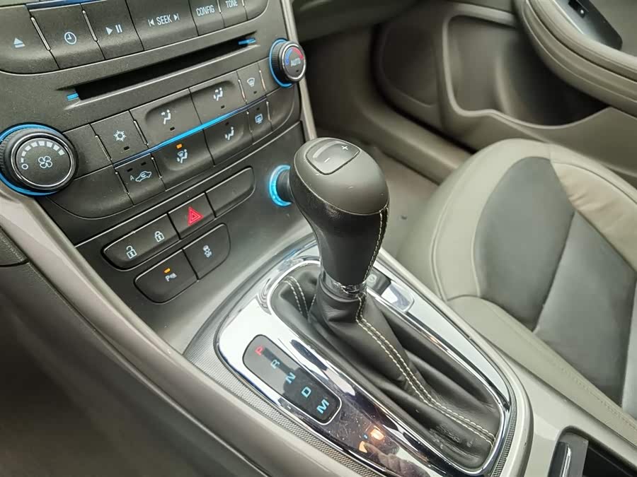 Chevrolet Malibu 2014 #14 Chevrolet Malibu 2014 car image #14