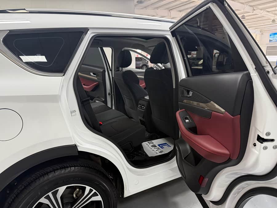 Jetour X70 2023 car image #14
