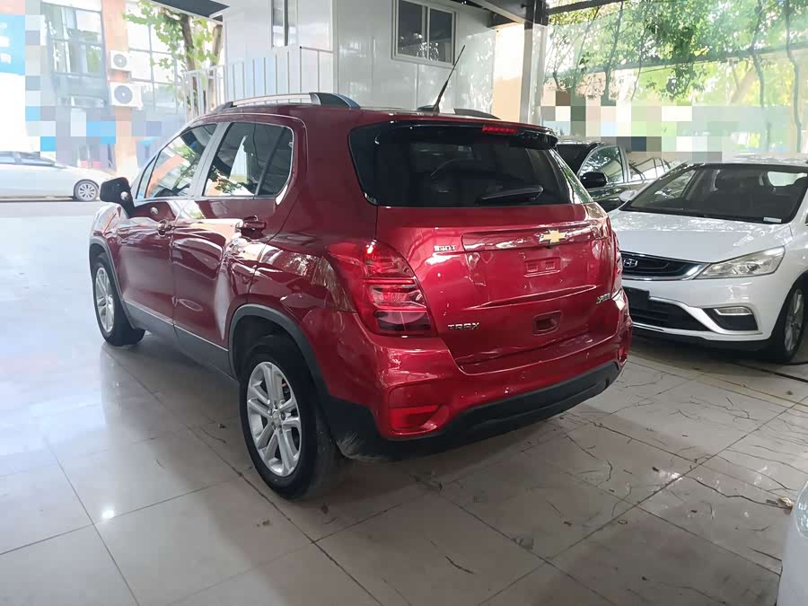 Chevrolet Tracker 2018 immagine di auto #14