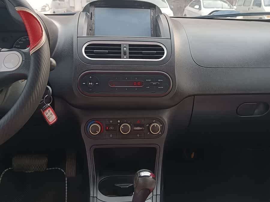 MG 3 2013 car image #14