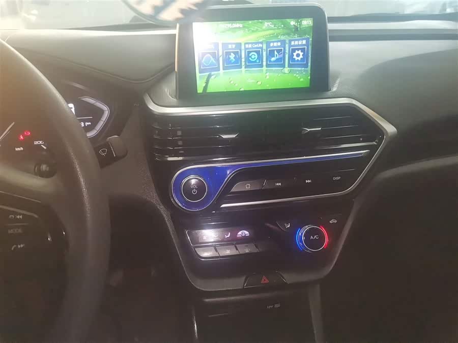 Changan Alsvin 2021 #14 Changan Alsvin 2021 car image #14