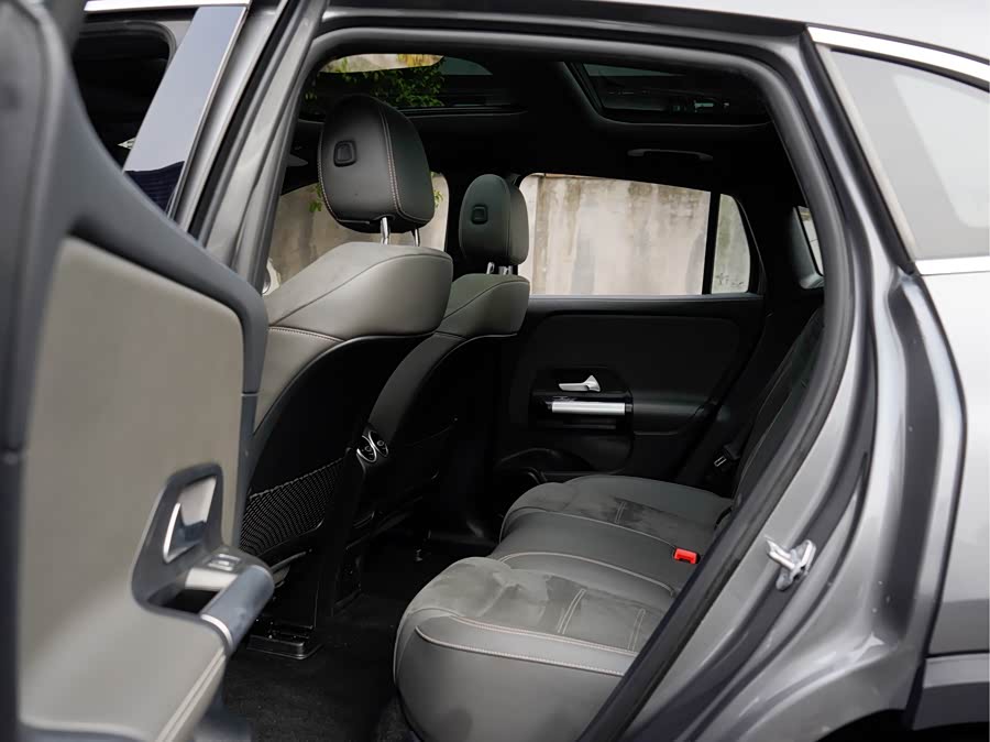 Mercedes-Benz EQA Class 2021 صورة سيارة #14