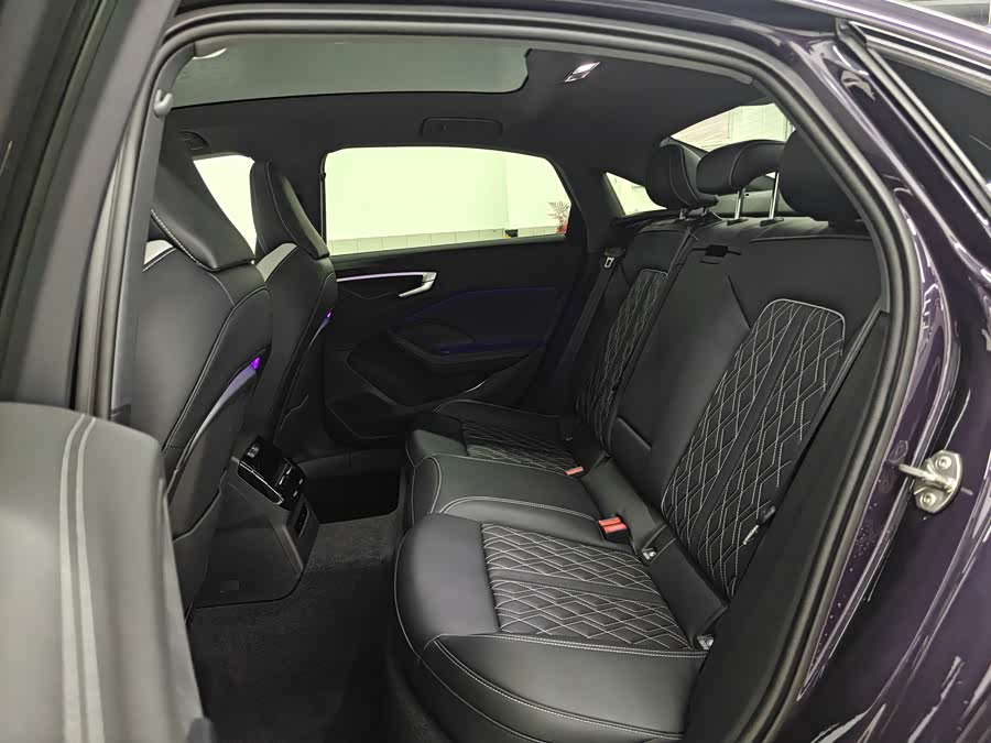 Audi FAW Audi A5L 2025 صورة سيارة #14