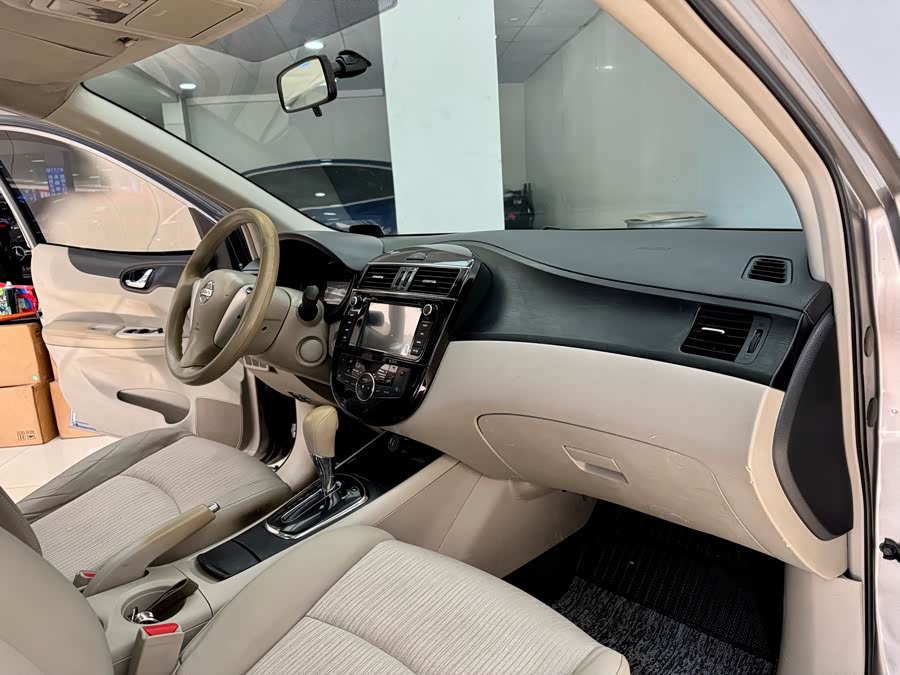 日产 骐达TIIDA 2012 汽车图片 #14