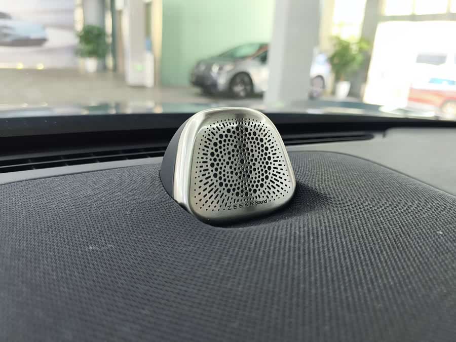 极氪 极氪7X 2024 汽车图片 #14