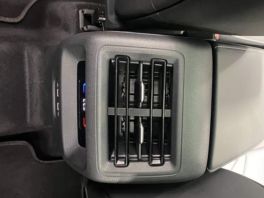 Volkswagen Tayron 2025 #14 Volkswagen Tayron 2025 immagine di auto #14