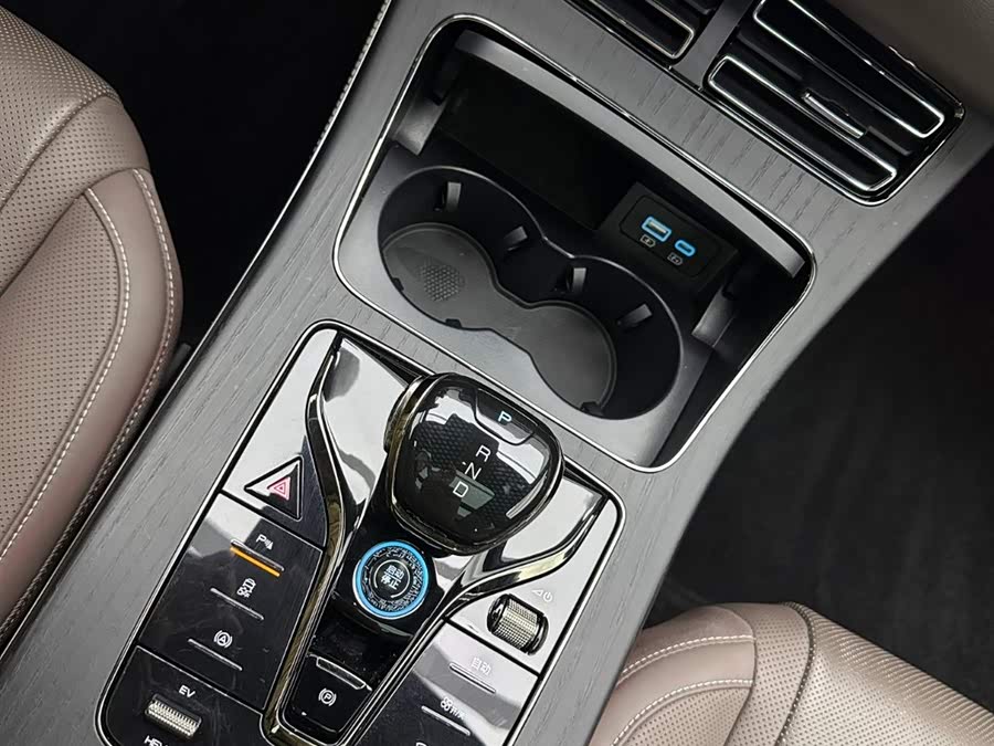 BYD Han 2023 car image #14