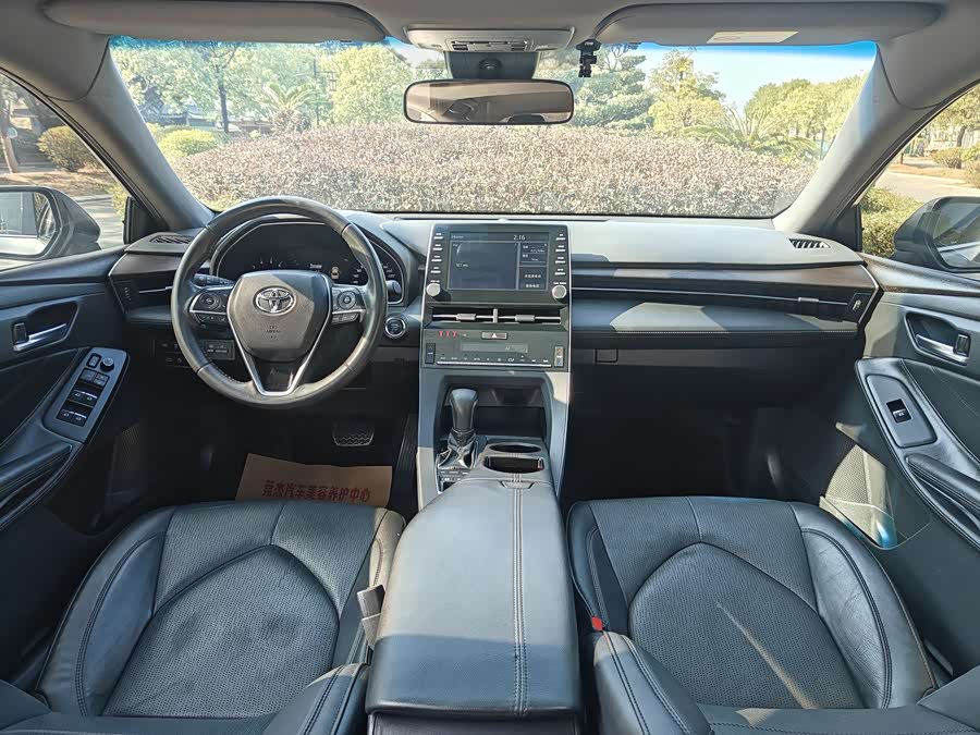 Toyota Avalon 2021 car image #14