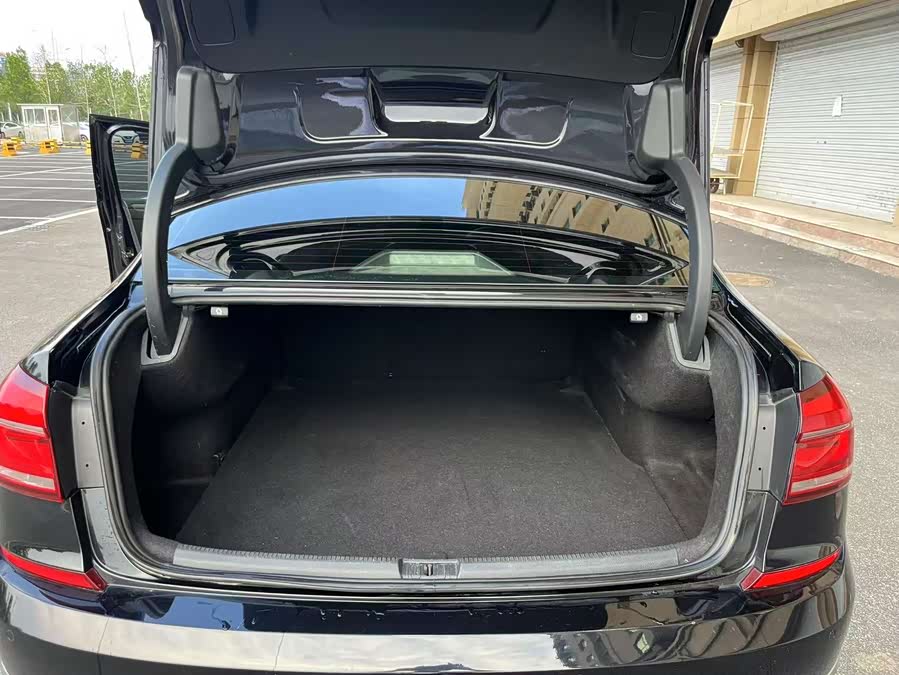 Volkswagen Passat 2018 #14 Volkswagen Passat 2018 car image #14