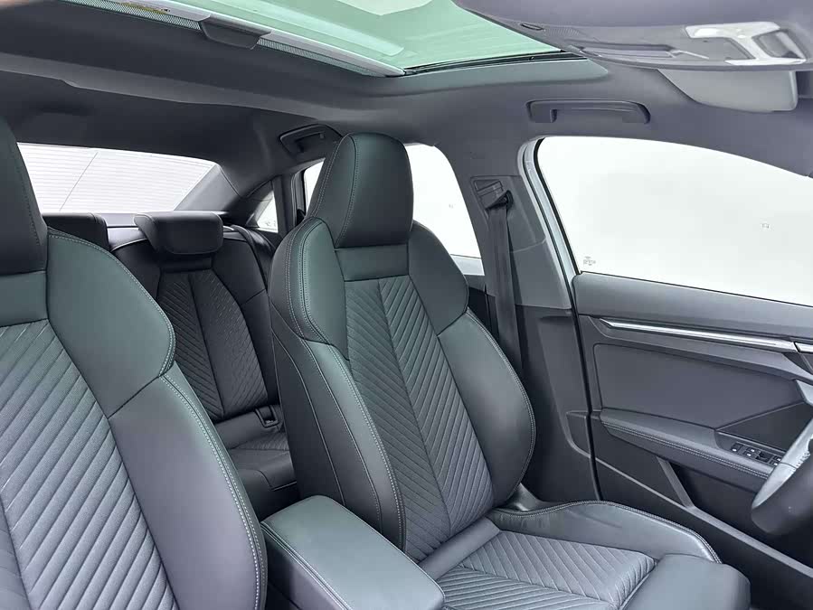 Audi A3 2021 car image #14