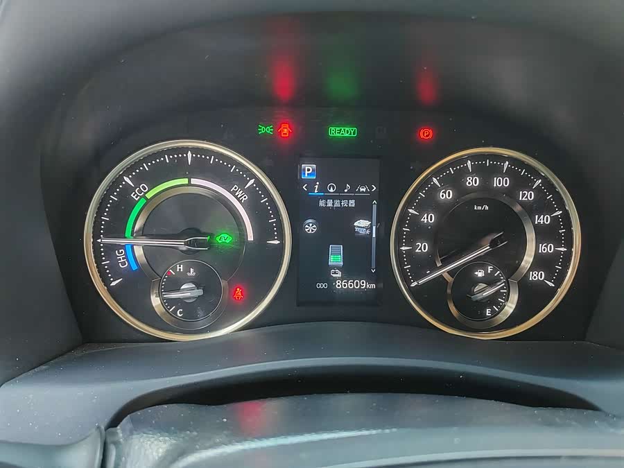 Toyota Alphard 2023 car image #14