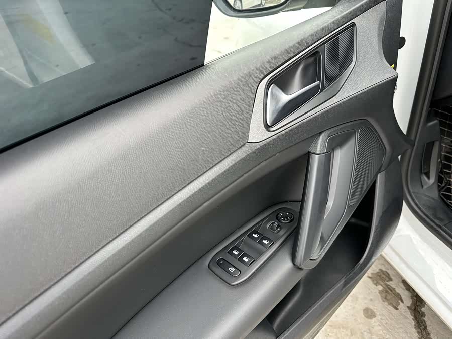 Peugeot 408 2025 car image #14