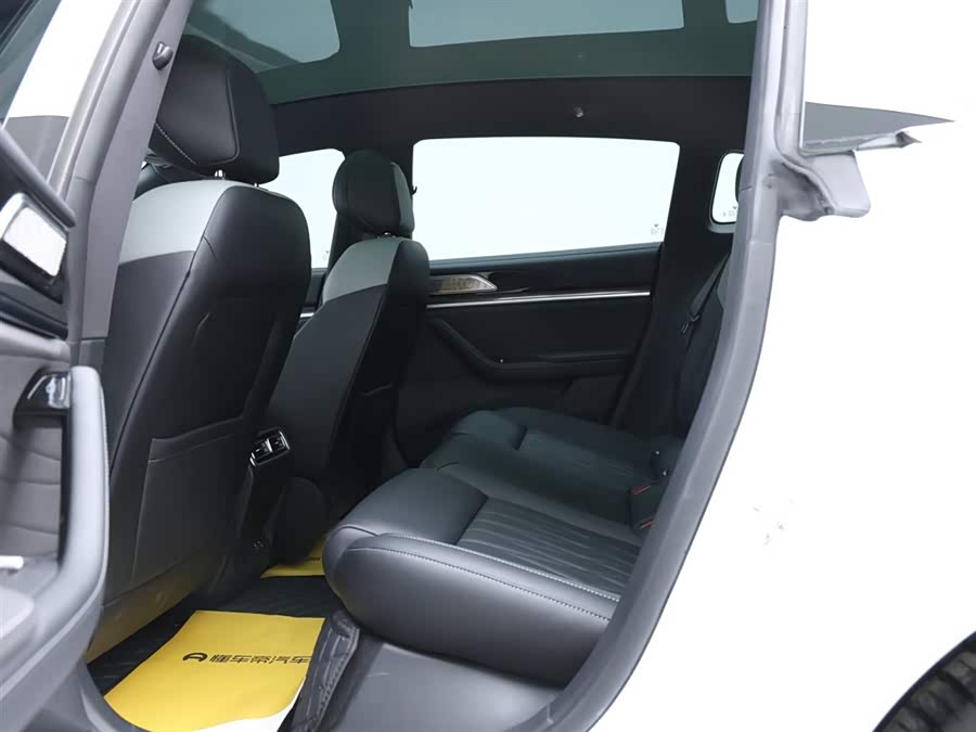 哪吒汽车 哪吒S猎装 2025 #14 哪吒汽车 哪吒S猎装 2025 汽车图片 #14