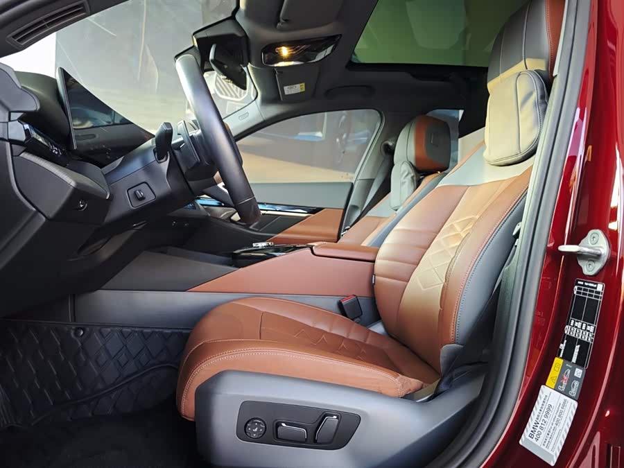 BMW i5 2024 car image #14