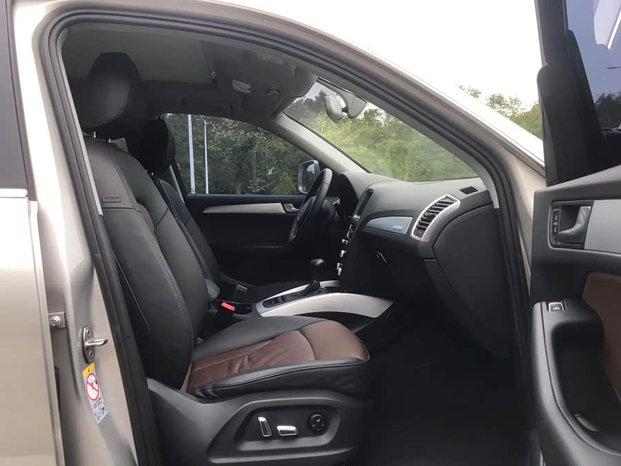 Audi Q5 2016 car image #14