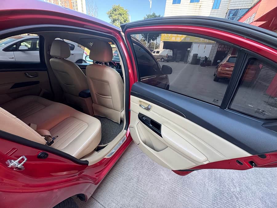 Great Wall C30 2015 imagen de coche #14