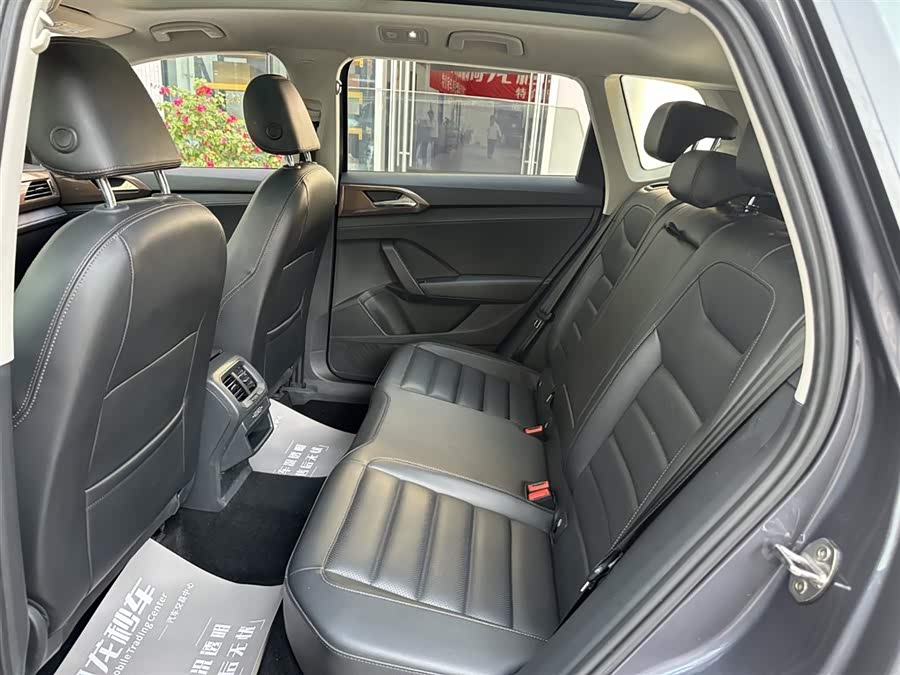 Volkswagen Tharu 2020 car image #14