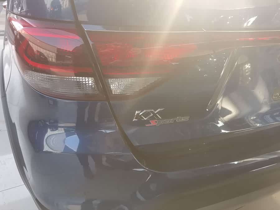 起亚 KX CROSS 2018 汽车图片 #14