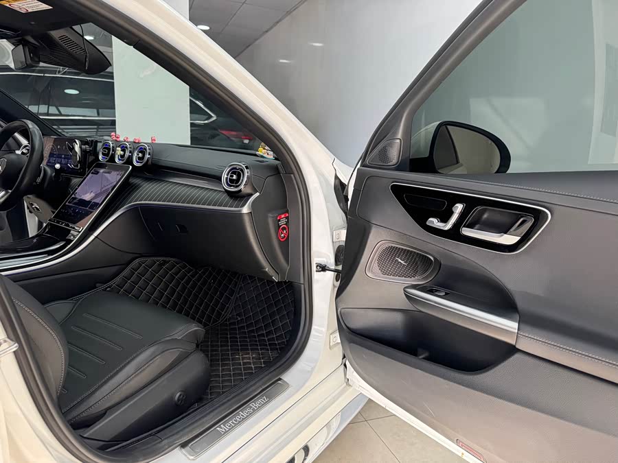 Mercedes-Benz C Class 2023 #14 Mercedes-Benz C Class 2023 car image #14