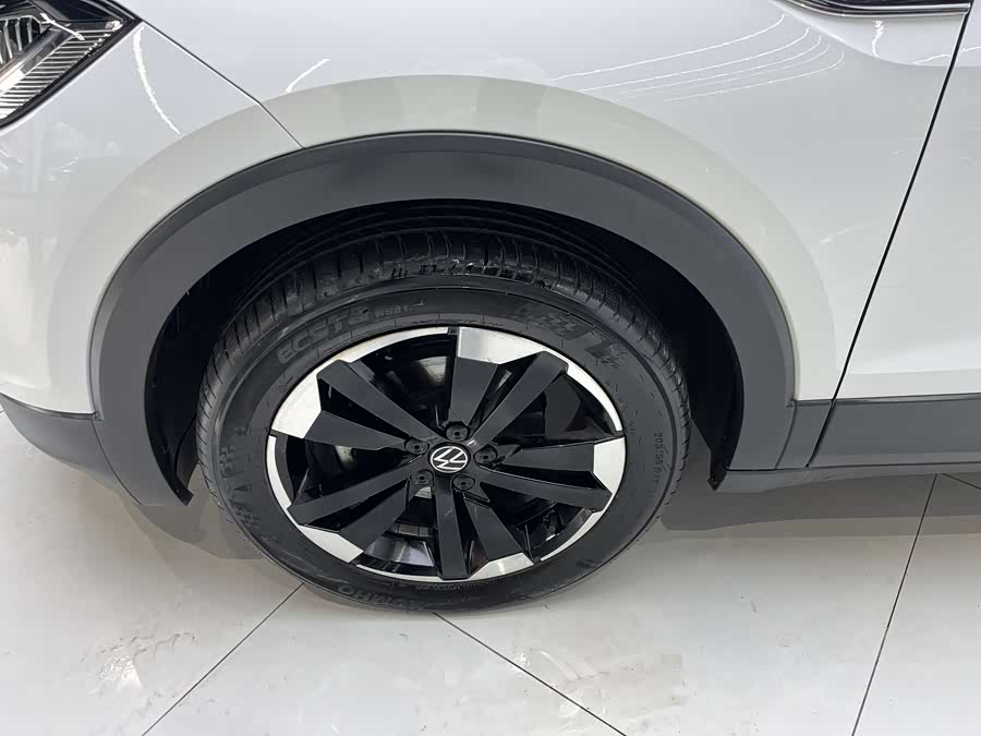 Volkswagen Tacqua 2022 car image #14