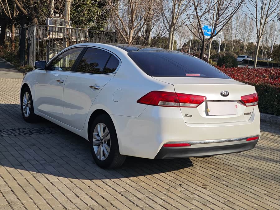 起亚 起亚K4 2015 汽车图片 #14