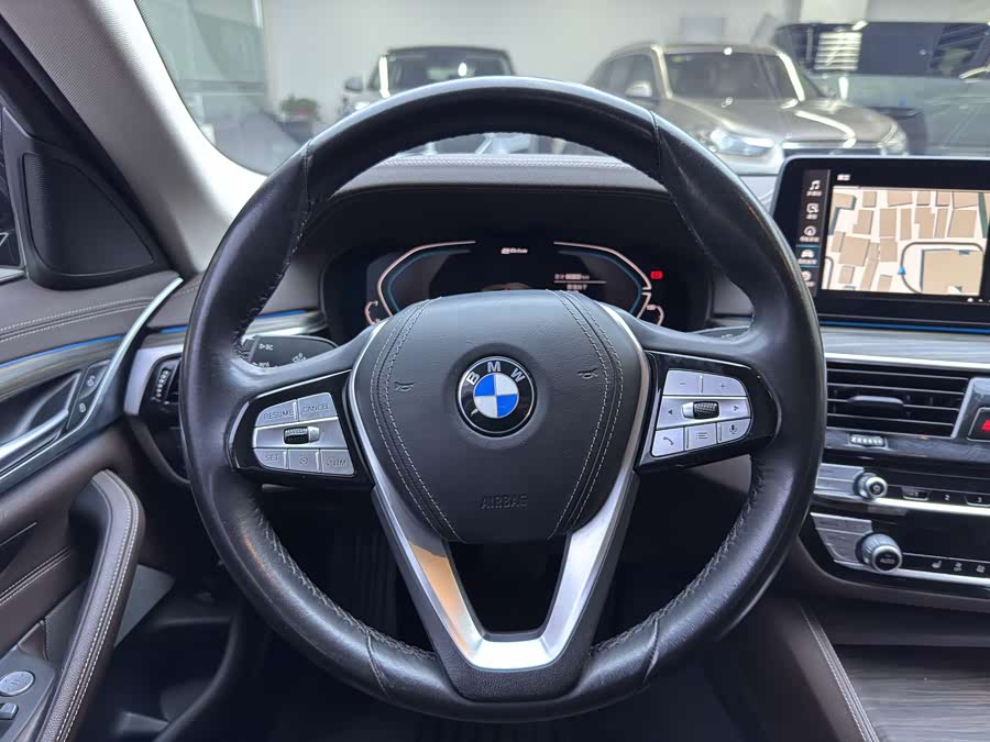 BMW 5 Series New Energy 2020 car image #14