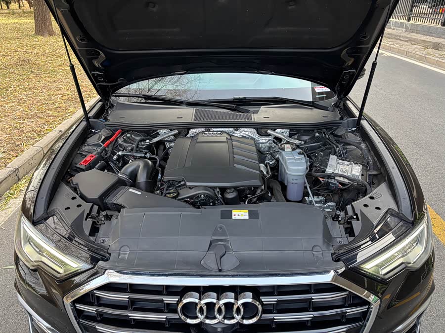 Audi A6L 2022 car image #14