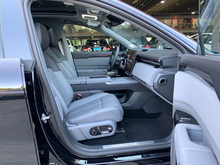 极氪 极氪7X 2025 汽车图片 #14